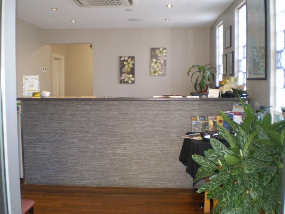 פורט פירי Travelway Motel מראה חיצוני תמונה